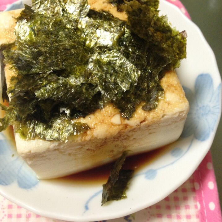 のりとみょうがと青紫蘇乗せ豆腐